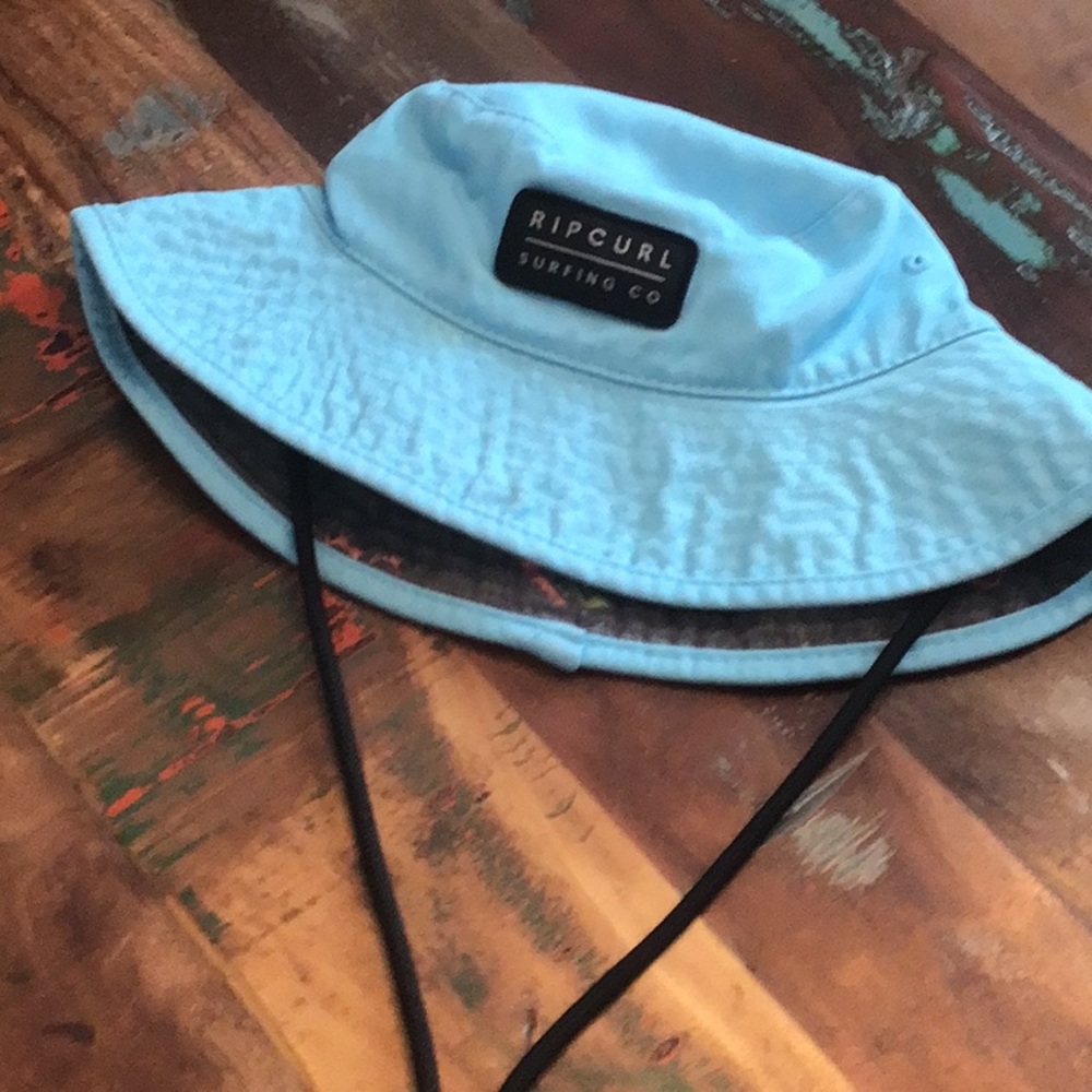 RIPCURL SURF CO BOYS REVERSIBLE SUN HAT - NWOT